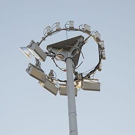 Stadion İşıq Dirəyi